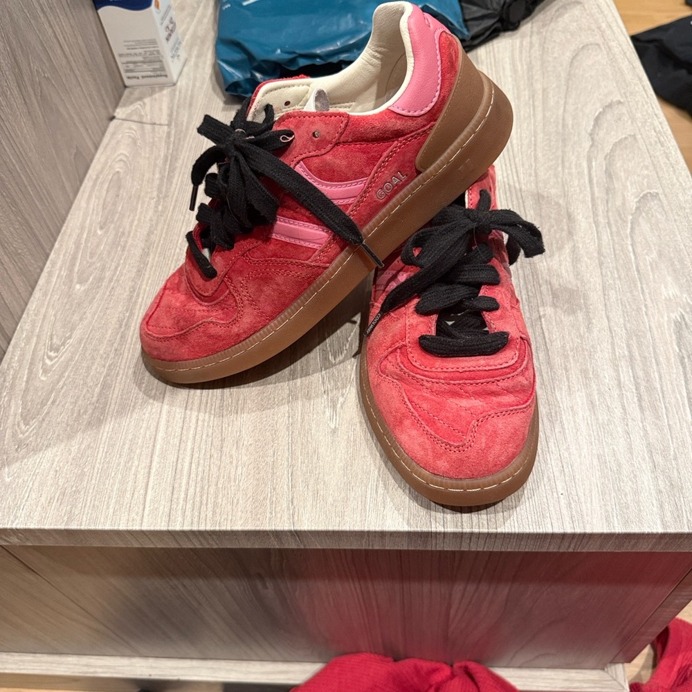 Coolway Pinkish Red with Black Lace Women's Sneakers Sz EU39/ US8.